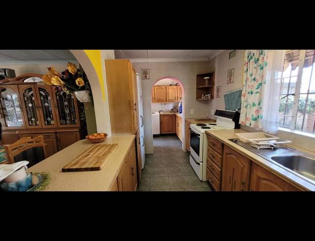 3 BEDROOM HOUSE FOR SALE IN MULBARTON